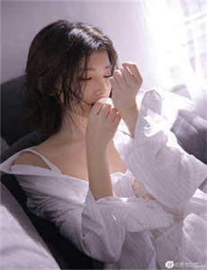 《MC动画女孩的白色液体鱿鱼-抢红》