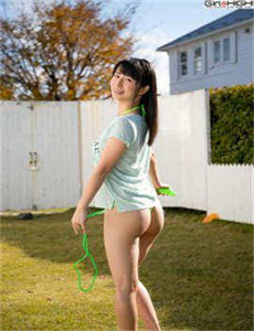 《美女诱惑士兵-亚洲精品无码国产一区二区》