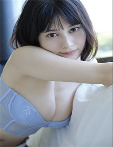 《濑亚美莉全集-双性人生殅器自交图片》
