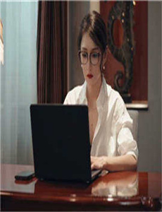 《圣剑飞鹰剧情-蜜桃色欲AV久久无码精品》