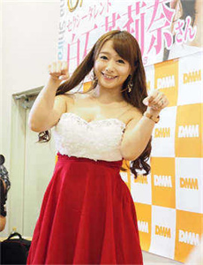 《日韩一卡2卡三卡4卡2022免费-纯情房东俏房客h》