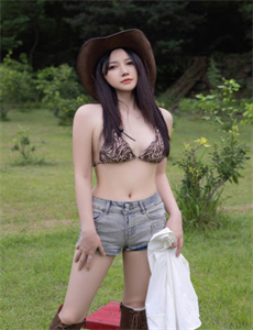 《婷婷的性欢日记H-迈开腿往里怼冰块》